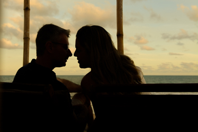 Ensaio romântico na praia em Maceió
